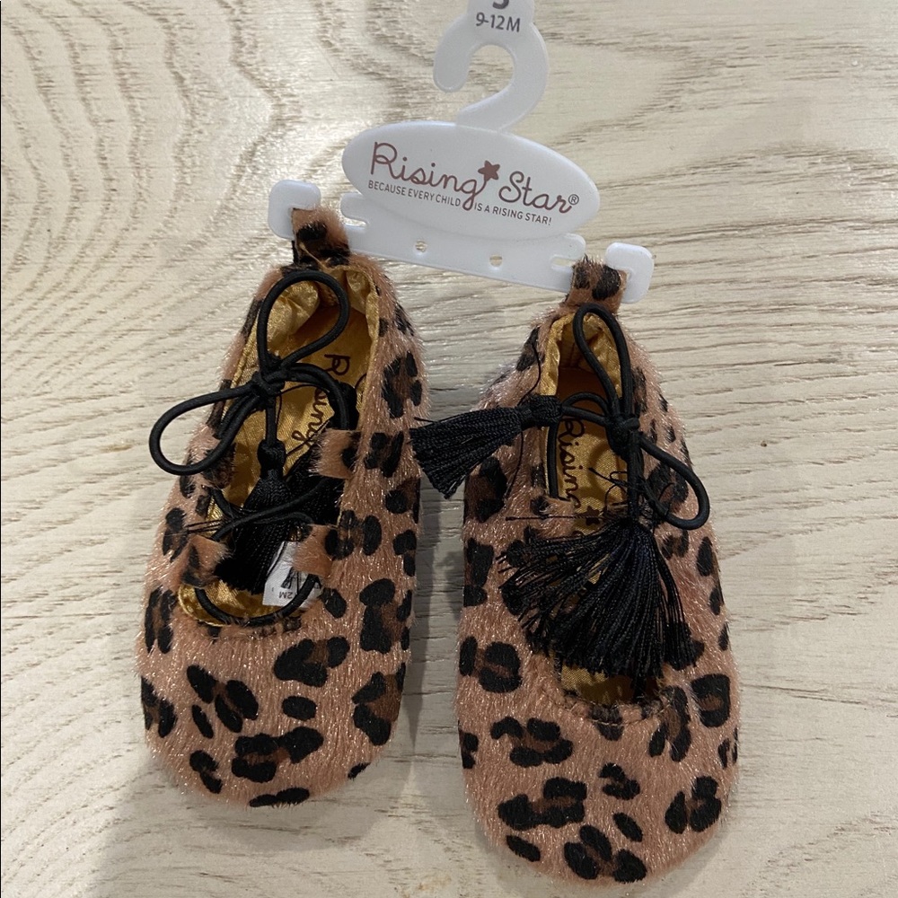 NEW RISING SHINE LEOPARD FLATS W TASSLE 9-12MONTHS